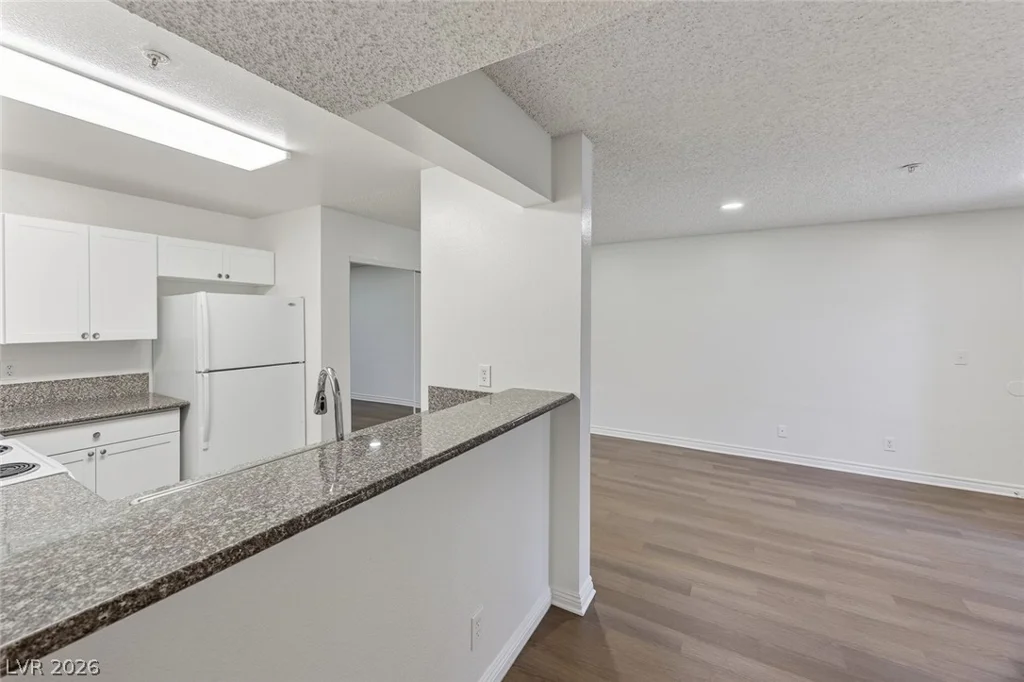 2121 Blue Breeze, Las Vegas, NV 89128