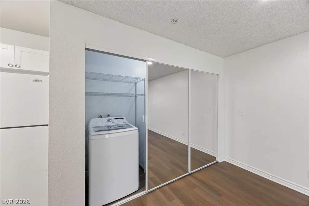 2121 Blue Breeze, Las Vegas, NV 89128