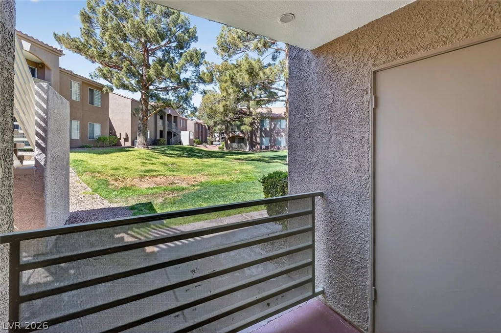 2121 Blue Breeze, Las Vegas, NV 89128