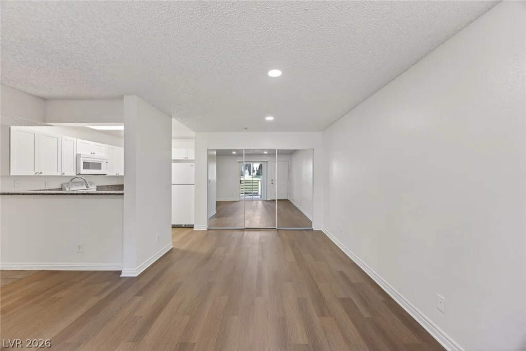 2121 Blue Breeze, Las Vegas, NV 89128