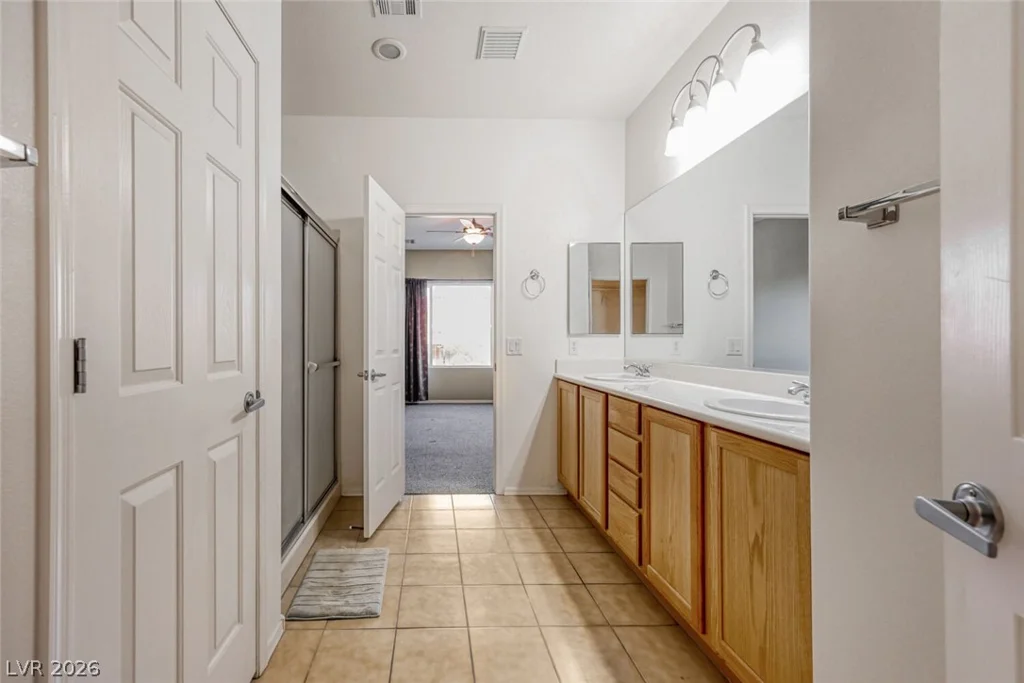 2141 Sawtooth Mountain, Henderson, NV 89044