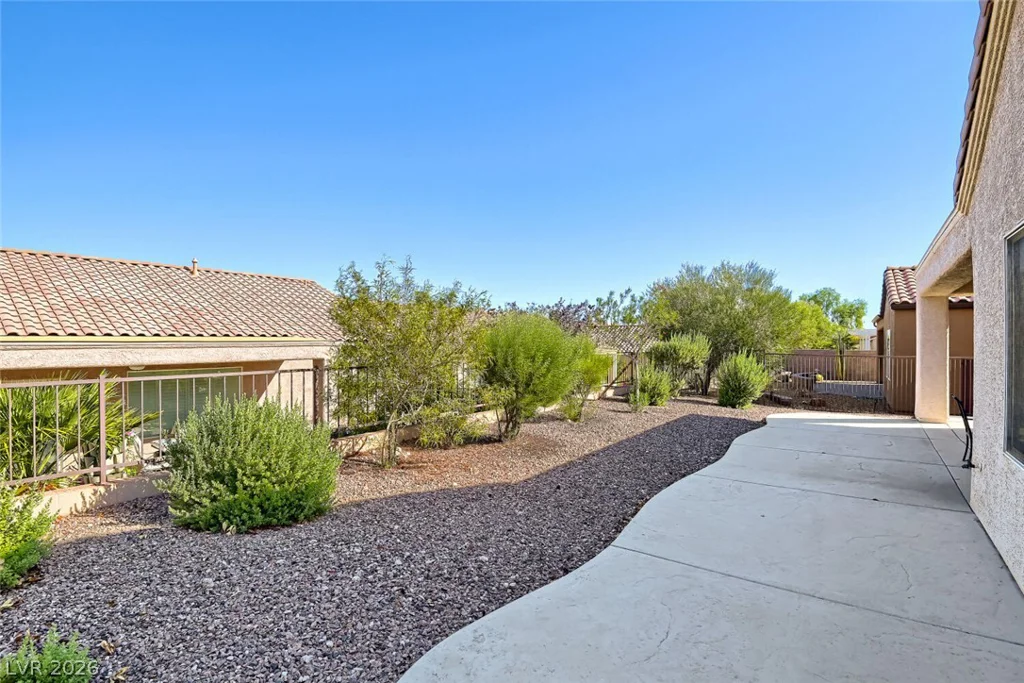 2141 Sawtooth Mountain, Henderson, NV 89044