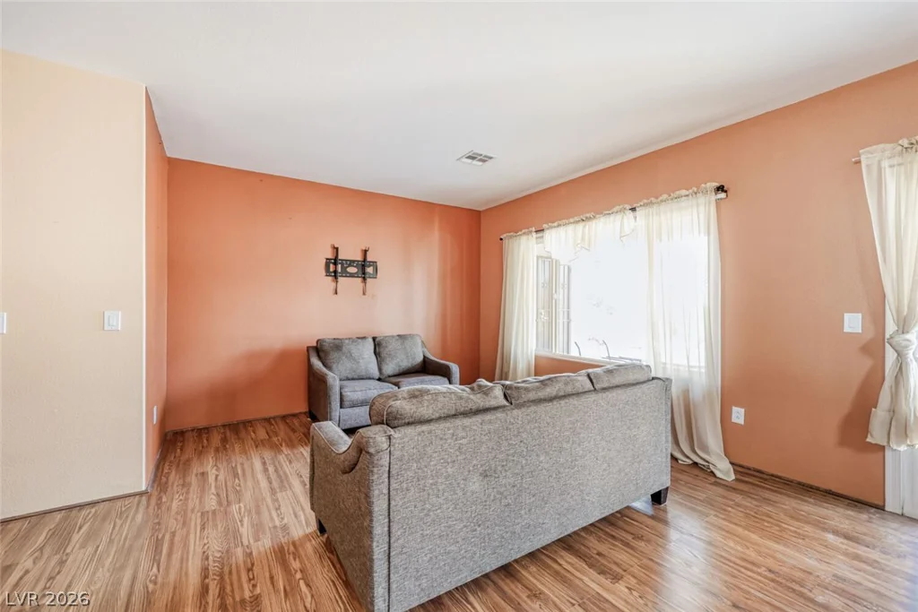 2141 Sawtooth Mountain, Henderson, NV 89044