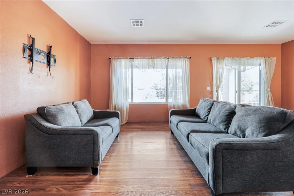 2141 Sawtooth Mountain, Henderson, NV 89044