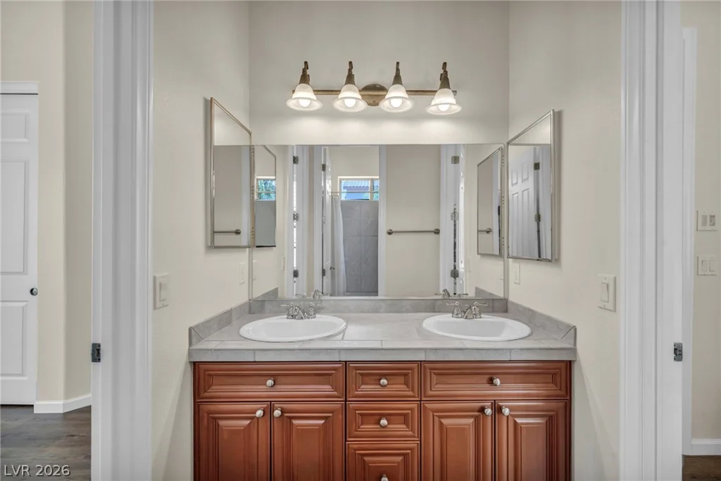 4528 Velvet Crest, Las Vegas, NV 89139