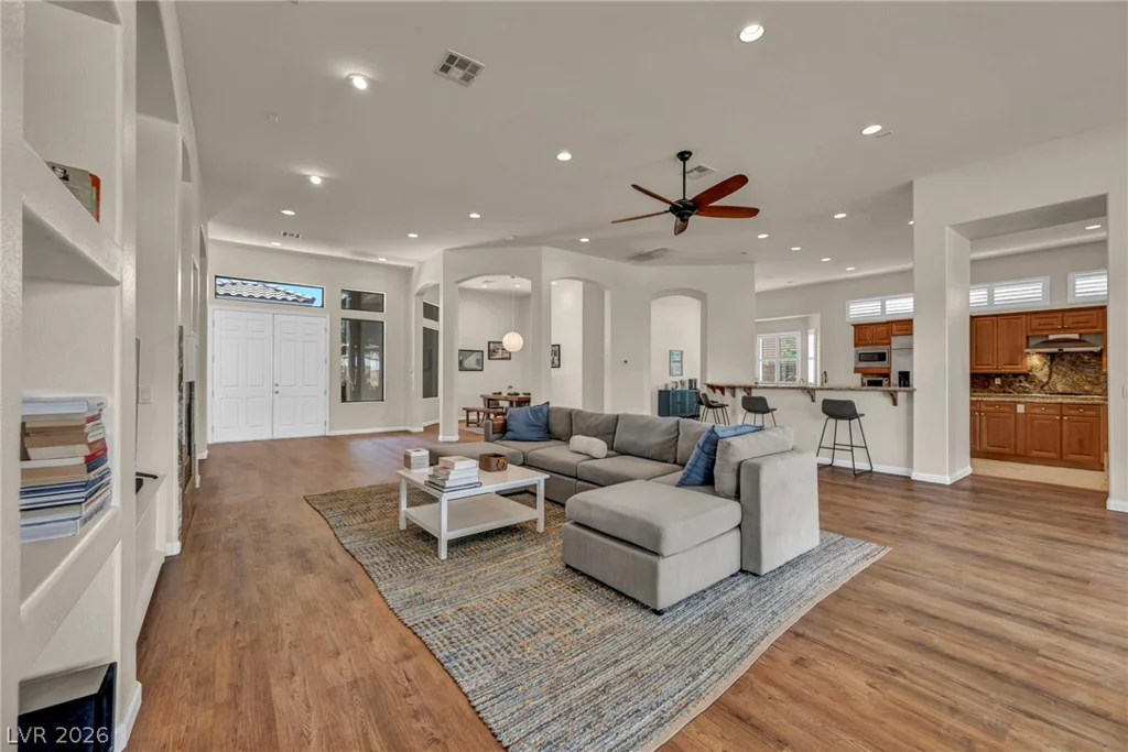 4528 Velvet Crest, Las Vegas, NV 89139