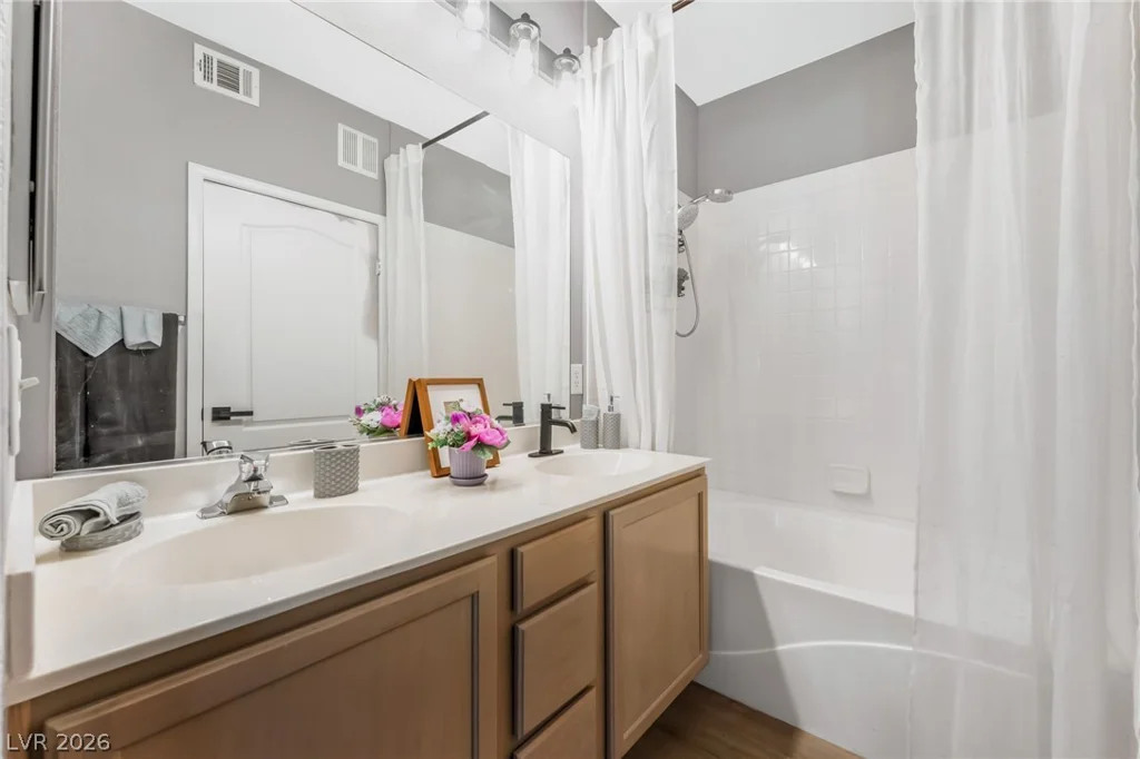 9901 Trailwood, Las Vegas, NV 89134