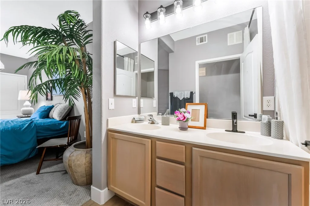 9901 Trailwood, Las Vegas, NV 89134