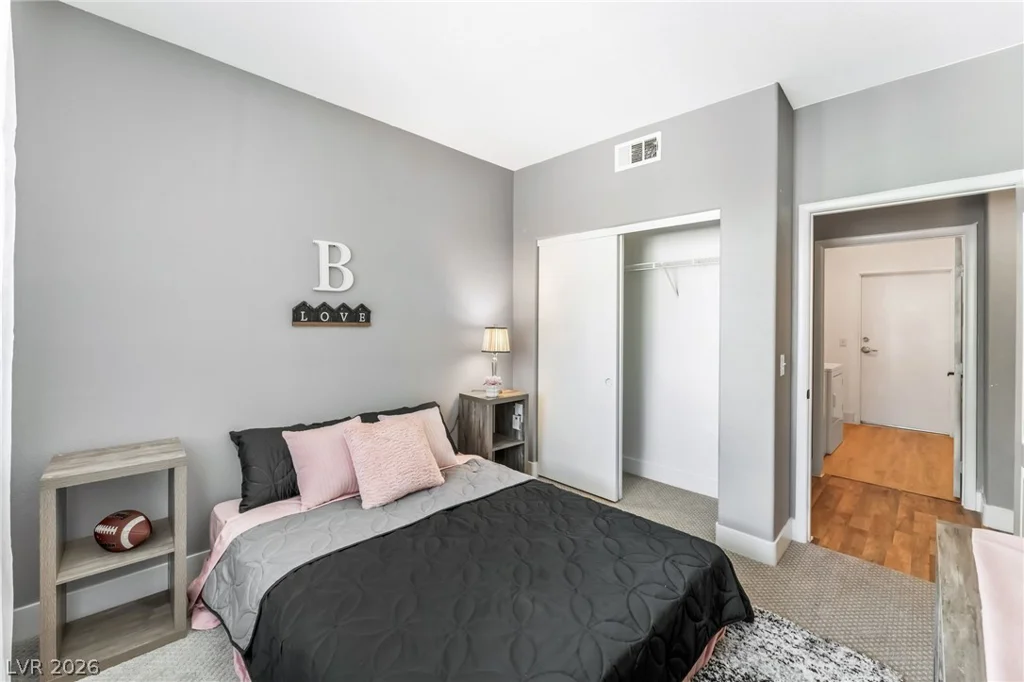 9901 Trailwood, Las Vegas, NV 89134