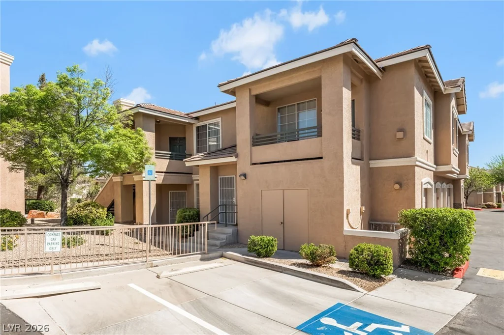 9901 Trailwood, Las Vegas, NV 89134