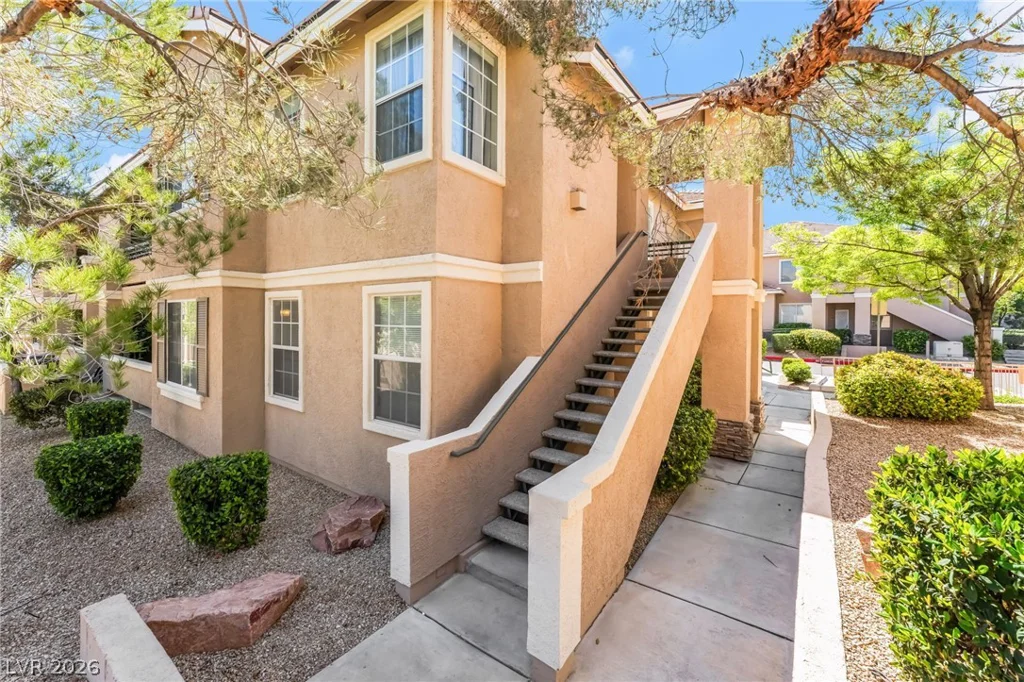 9901 Trailwood, Las Vegas, NV 89134