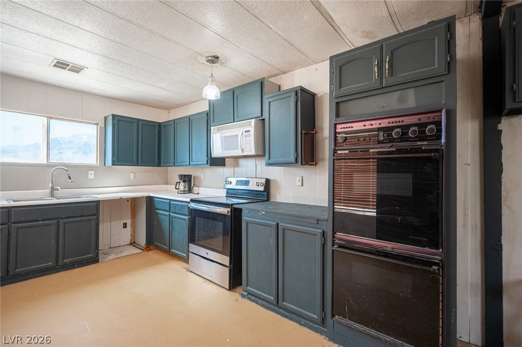 1160 Ricksue, Pahrump, NV 89060