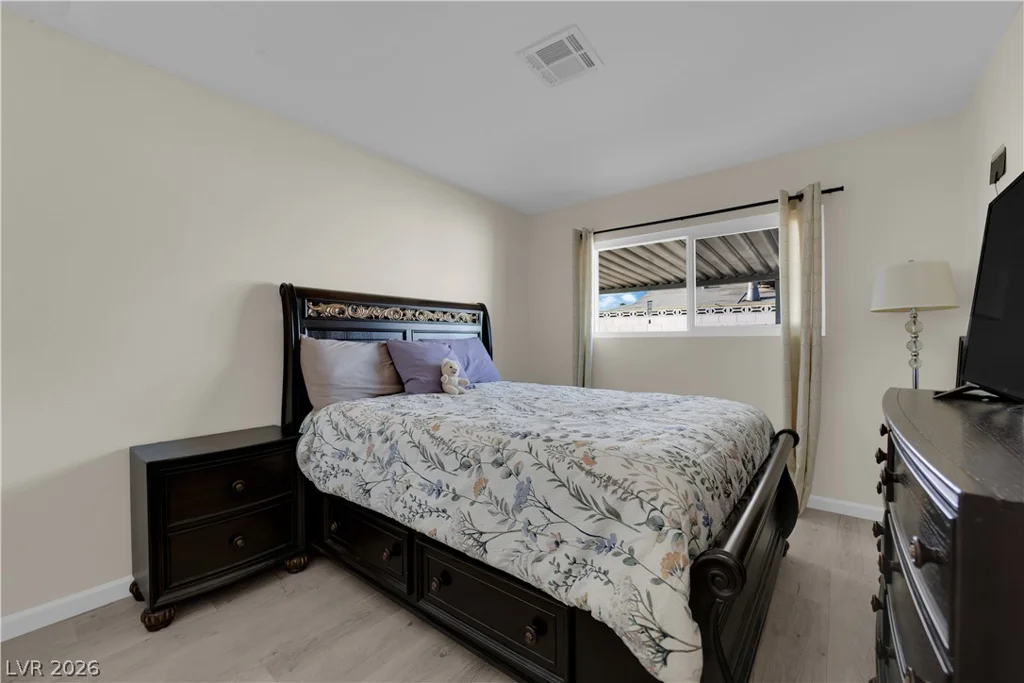 5280 Vicksburg, Las Vegas, NV 89122