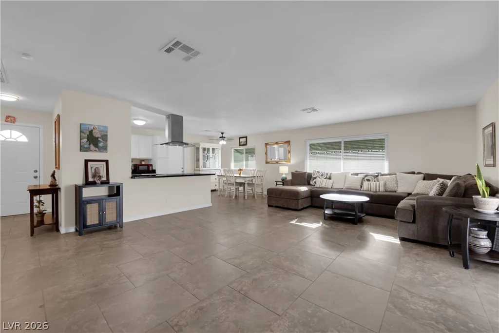 5280 Vicksburg, Las Vegas, NV 89122
