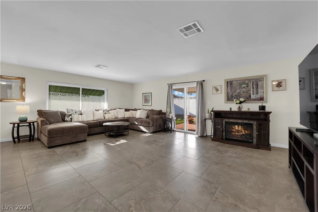 5280 Vicksburg, Las Vegas, NV 89122