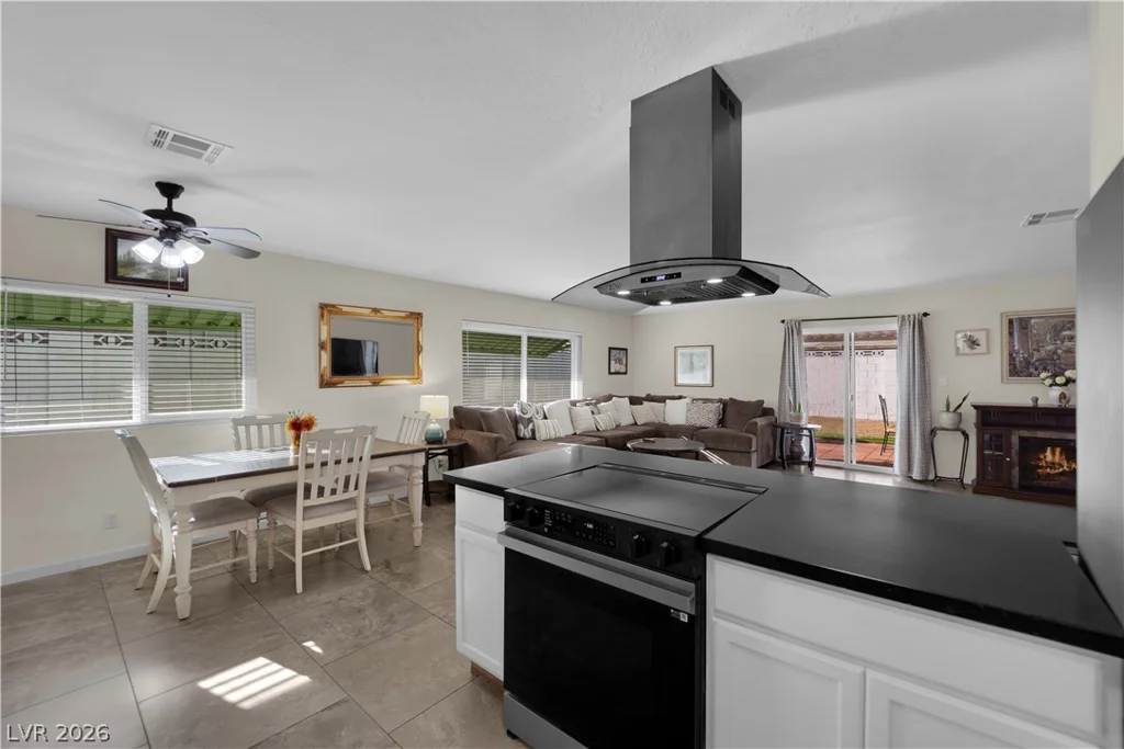 5280 Vicksburg, Las Vegas, NV 89122
