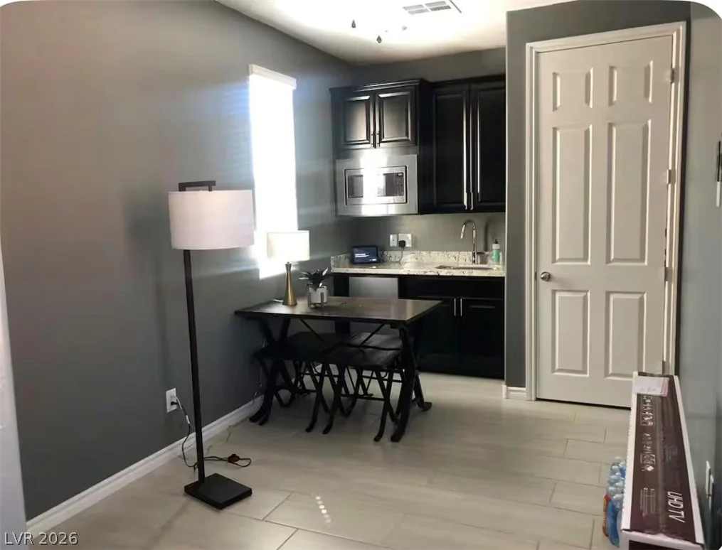 4124 Midnight Crest, North Las Vegas, NV 89031