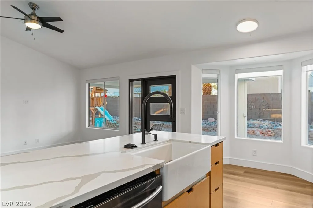 4818 Carefree, Las Vegas, NV 89122