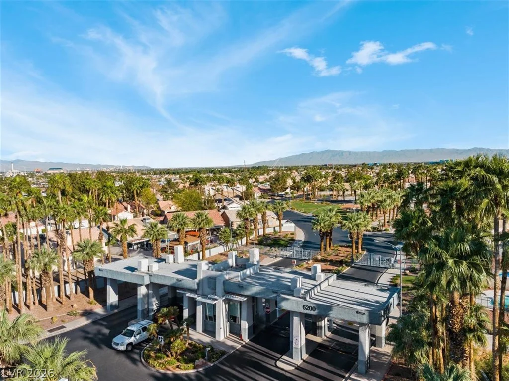 4818 Carefree, Las Vegas, NV 89122