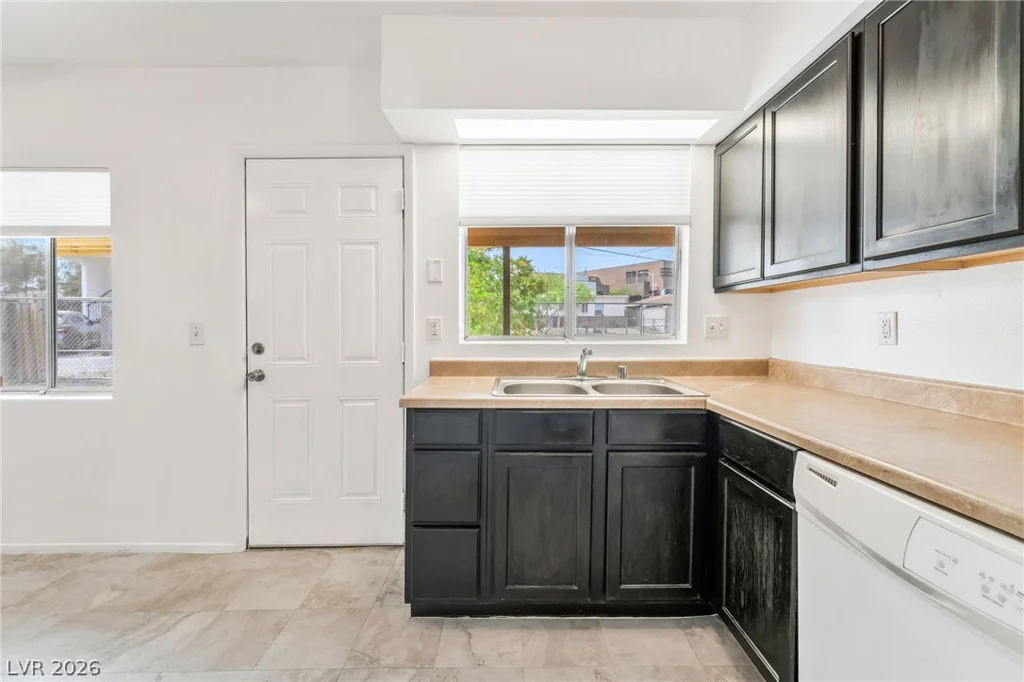 242 Nebraska, Henderson, NV 89015