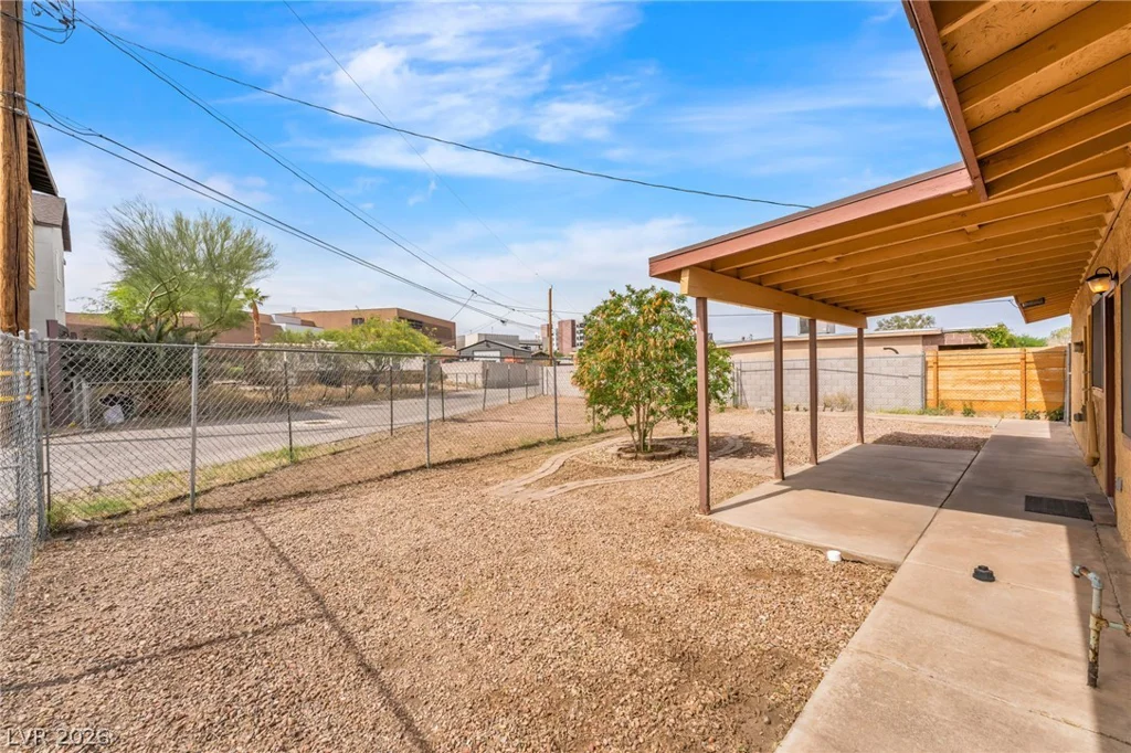 242 Nebraska, Henderson, NV 89015