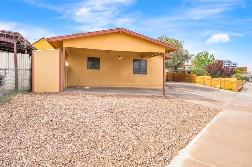 242 Nebraska, Henderson, NV 89015