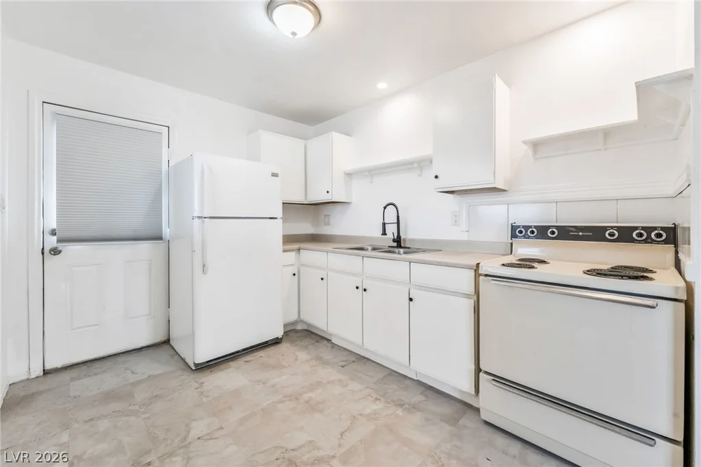 242 Nebraska, Henderson, NV 89015