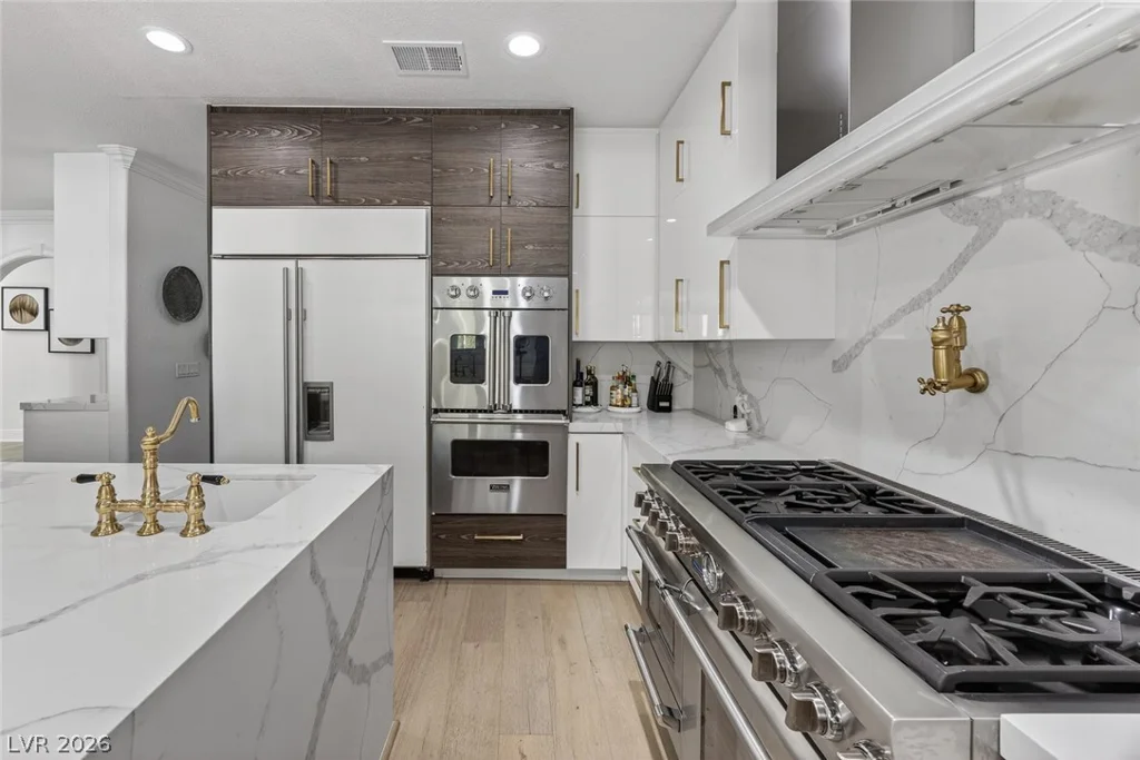 2239 Chatsworth, Henderson, NV 89074
