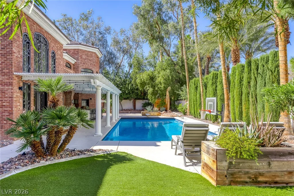 2239 Chatsworth, Henderson, NV 89074