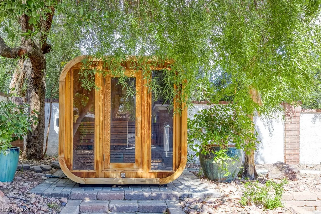 2239 Chatsworth, Henderson, NV 89074