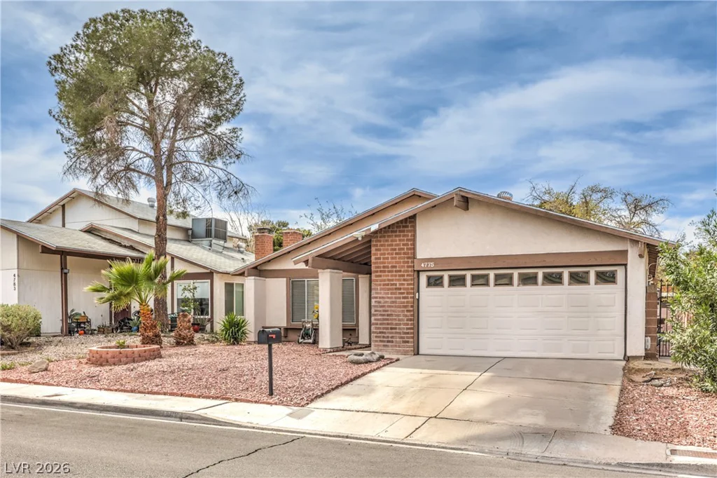 4775 Woodridge, Las Vegas, NV 89121