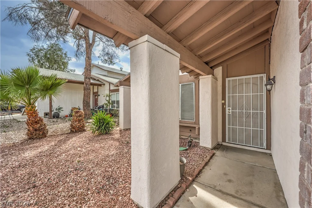 4775 Woodridge, Las Vegas, NV 89121