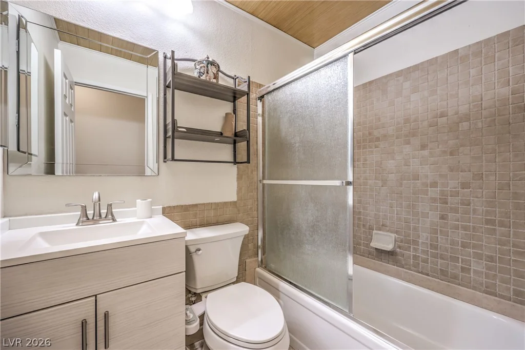4775 Woodridge, Las Vegas, NV 89121