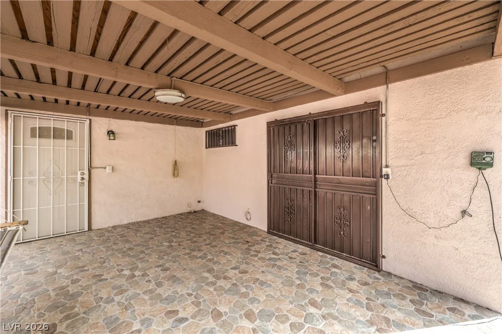 4775 Woodridge, Las Vegas, NV 89121