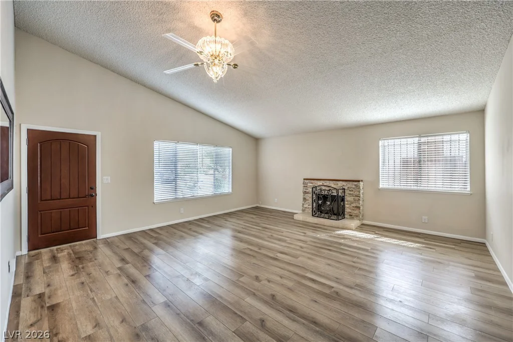 4775 Woodridge, Las Vegas, NV 89121