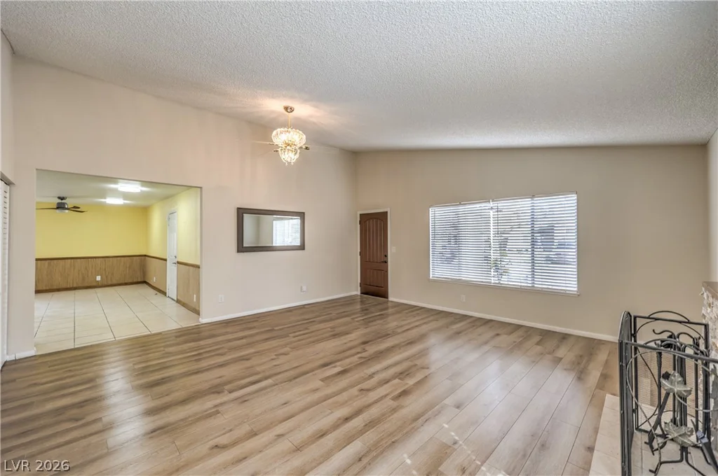 4775 Woodridge, Las Vegas, NV 89121