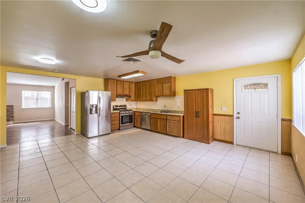 4775 Woodridge, Las Vegas, NV 89121