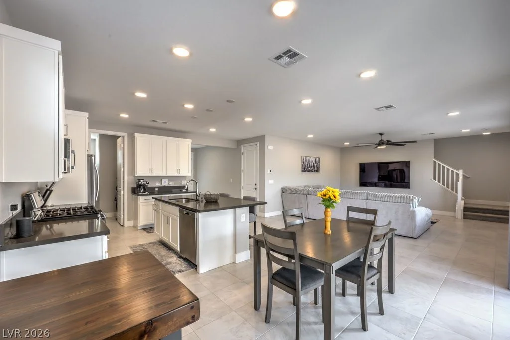 6935 Desert Finch, North Las Vegas, NV 89084