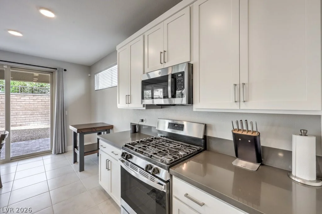 6935 Desert Finch, North Las Vegas, NV 89084
