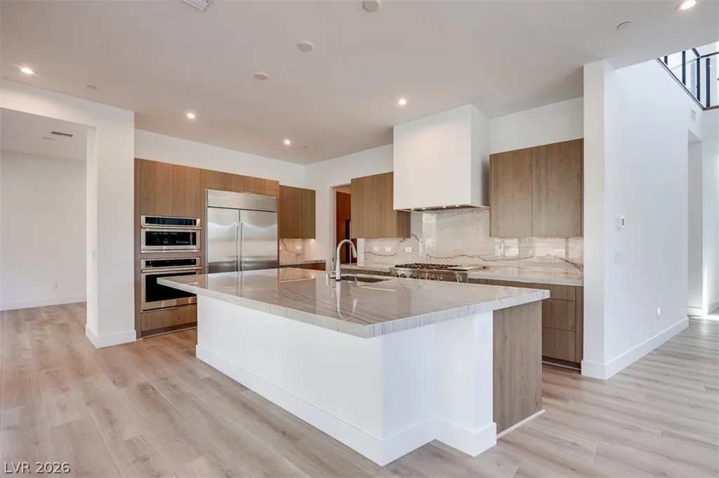 51 Parkwood Ridge, Las Vegas, NV 89138