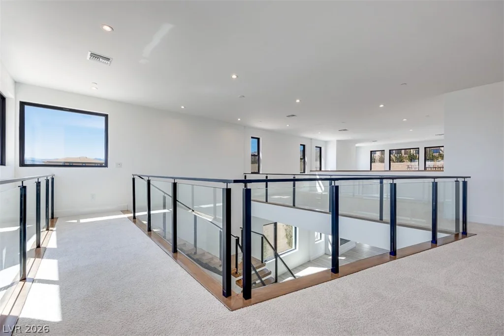 51 Parkwood Ridge, Las Vegas, NV 89138
