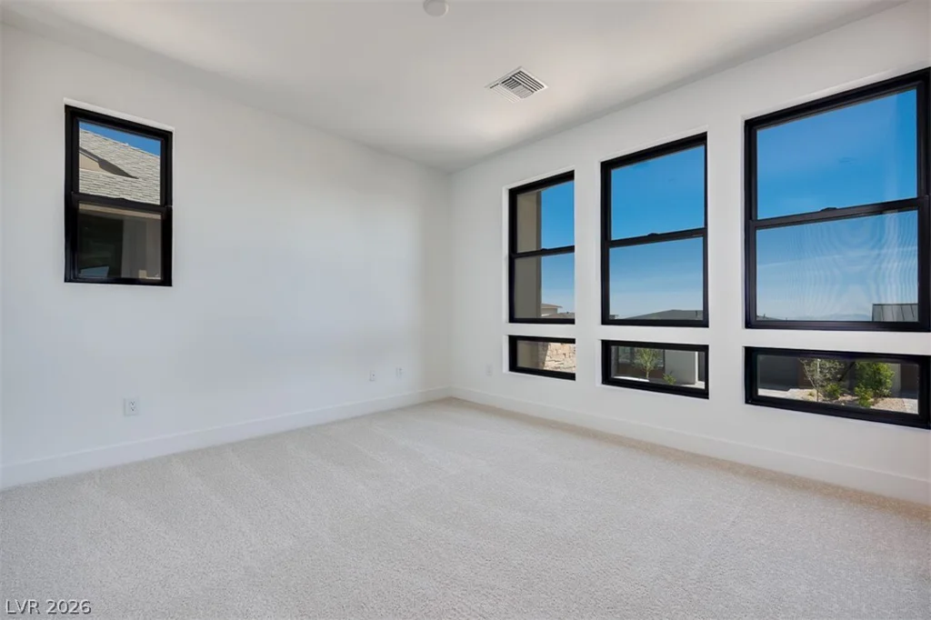 51 Parkwood Ridge, Las Vegas, NV 89138