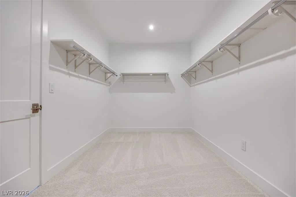 51 Parkwood Ridge, Las Vegas, NV 89138