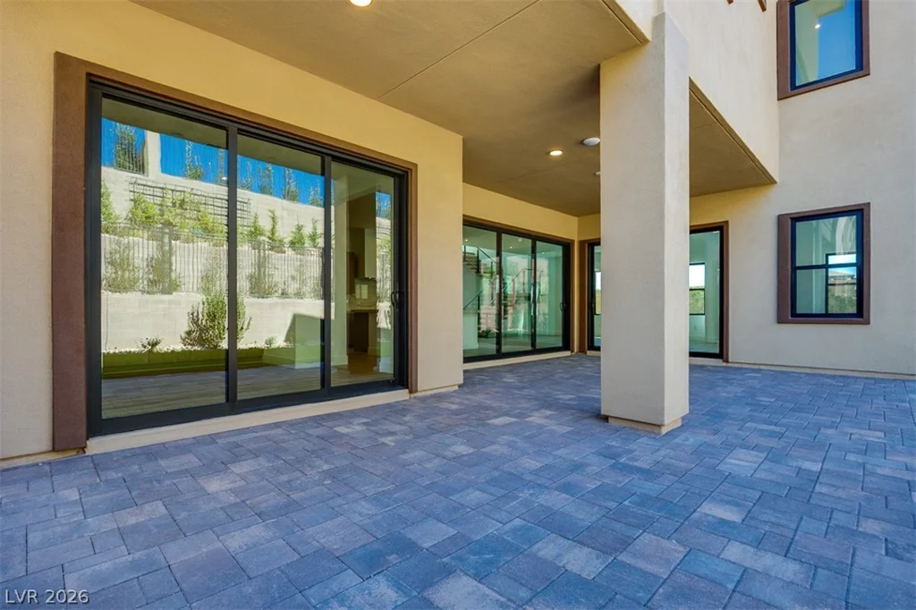 51 Parkwood Ridge, Las Vegas, NV 89138