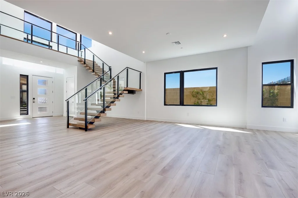 51 Parkwood Ridge, Las Vegas, NV 89138