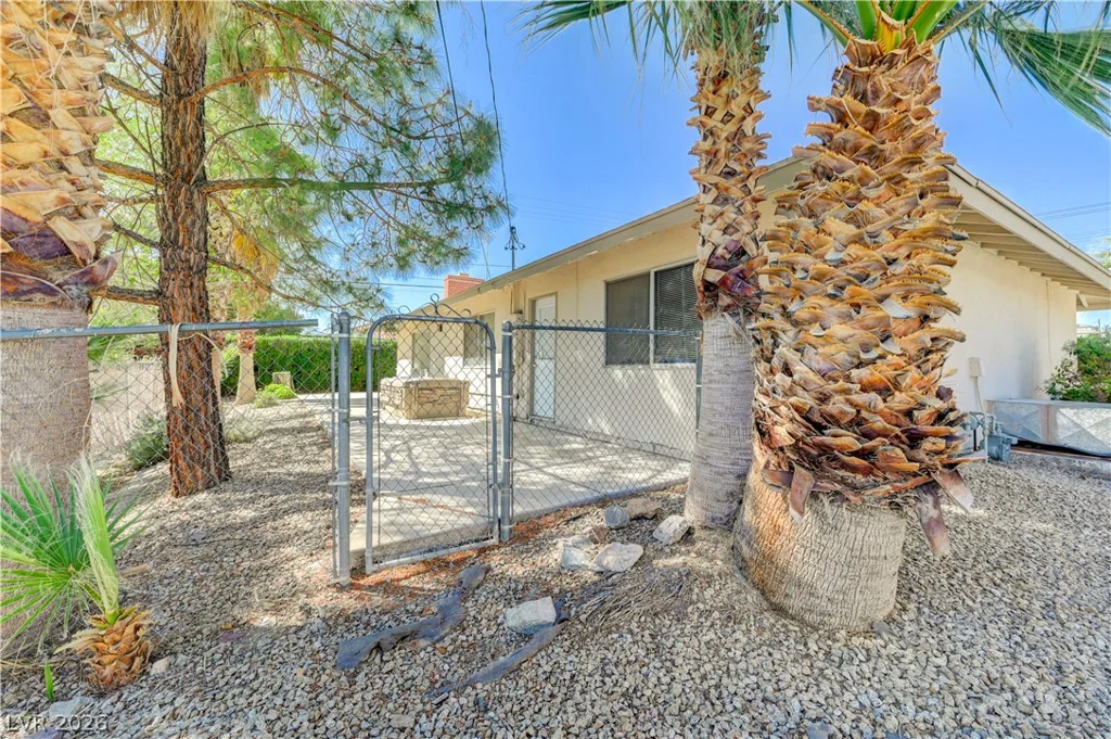 215 Wyoming, Boulder City, NV 89005