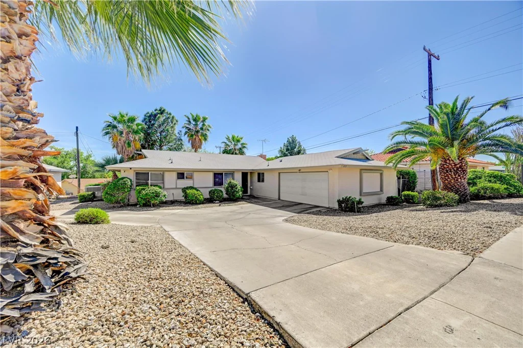 215 Wyoming, Boulder City, NV 89005