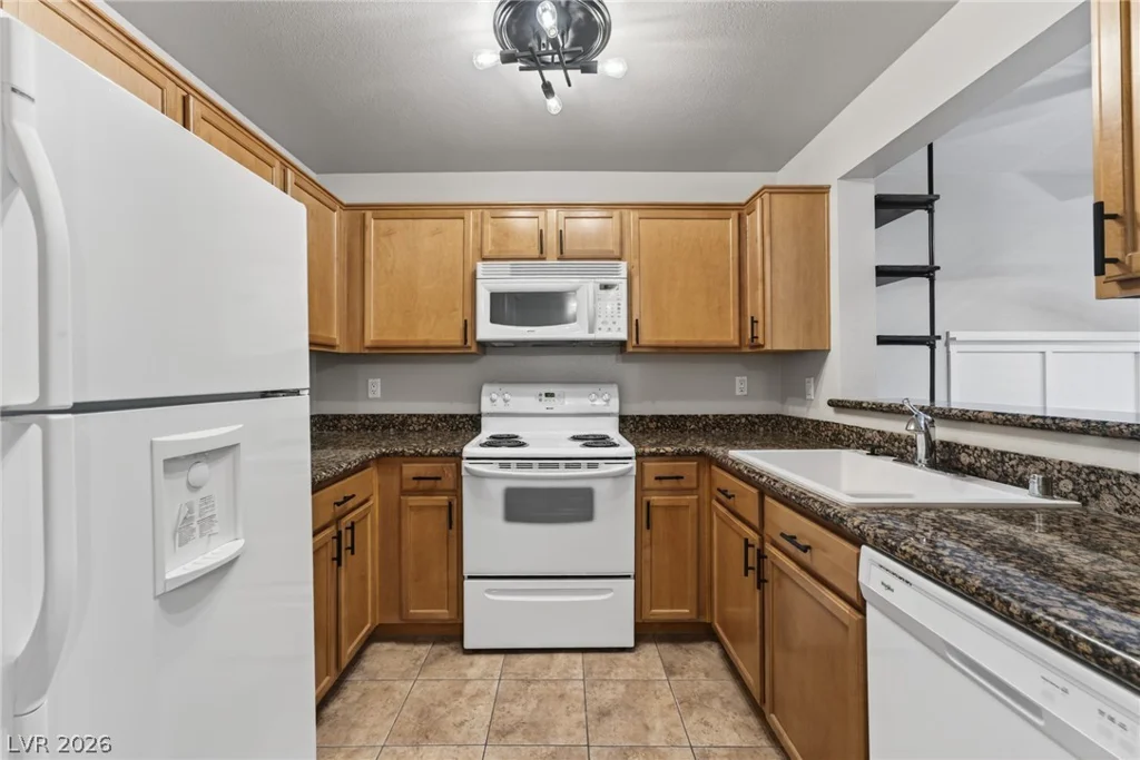 2111 Sealion, Las Vegas, NV 89128