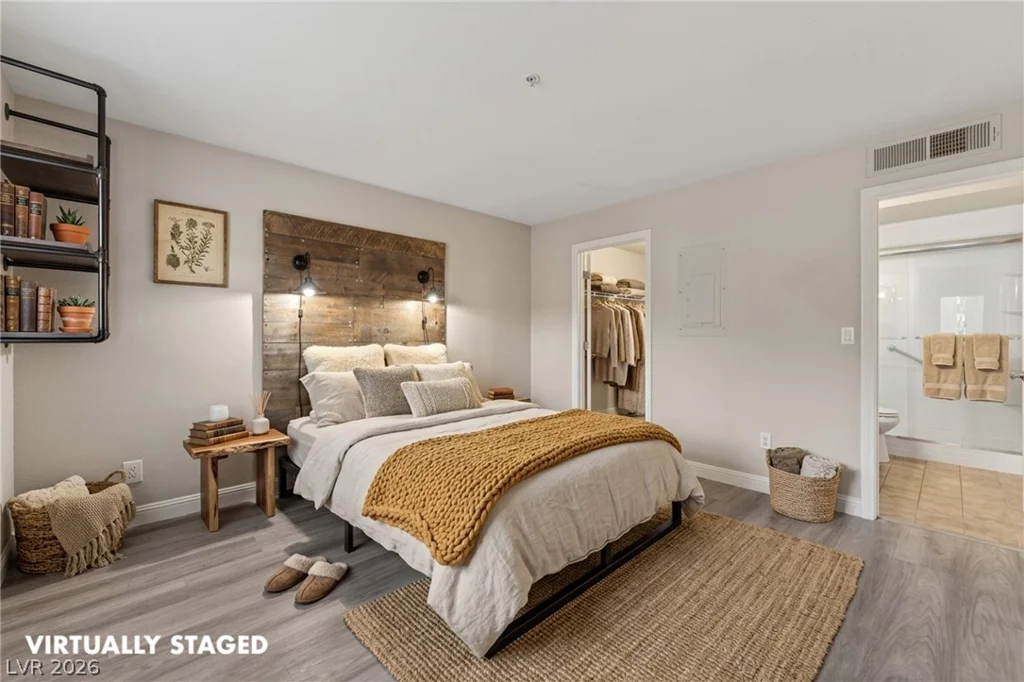 2111 Sealion, Las Vegas, NV 89128