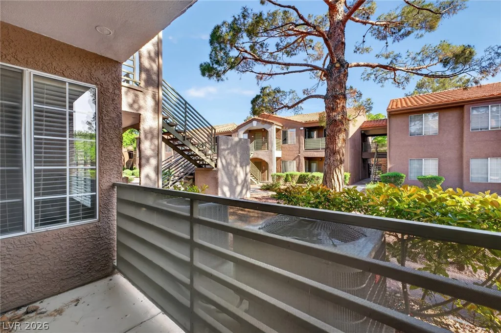 2111 Sealion, Las Vegas, NV 89128
